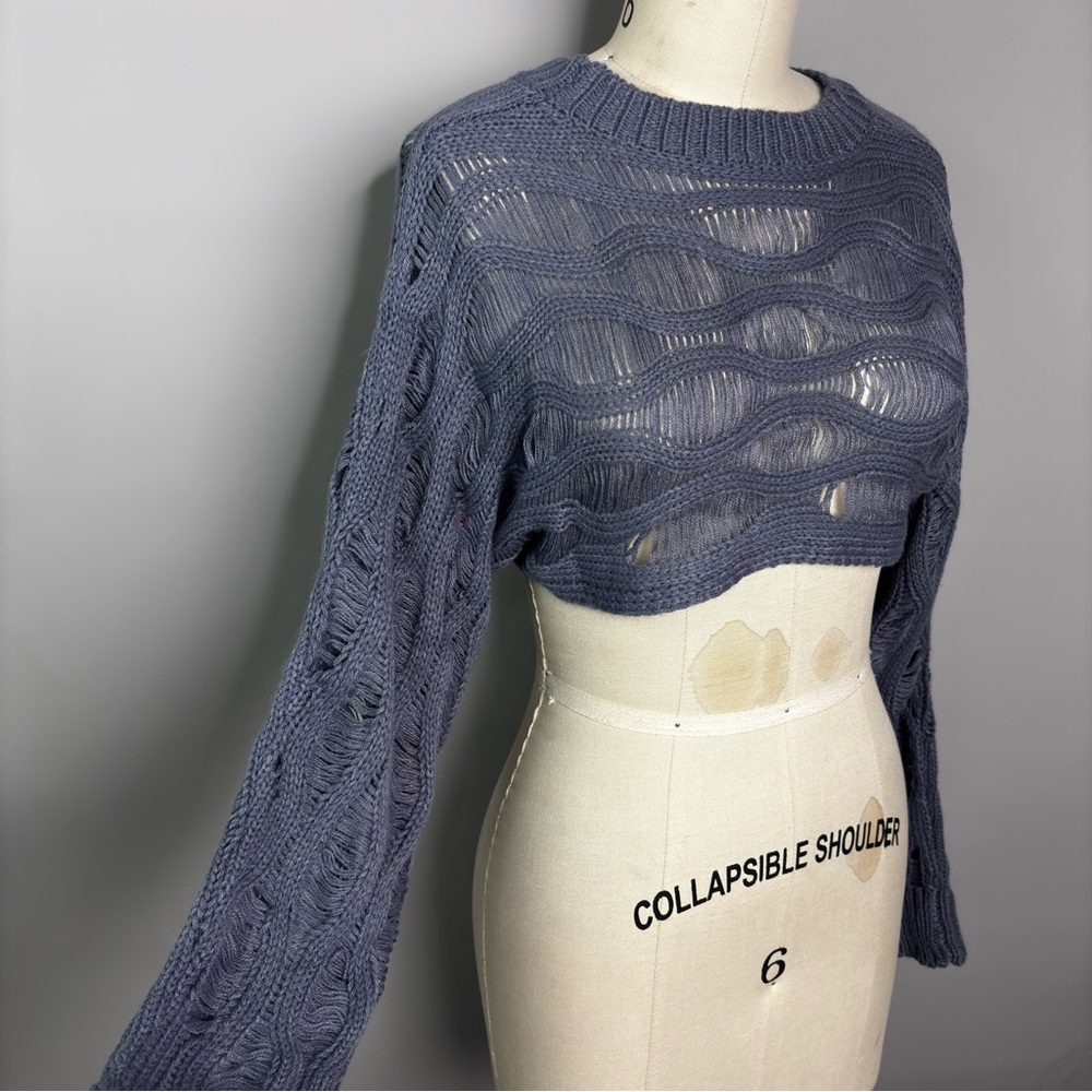 Gauzy Cropped Gray Knit Sweater Small